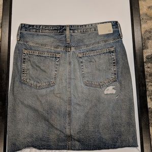 AG demin mini skirt size 28R.